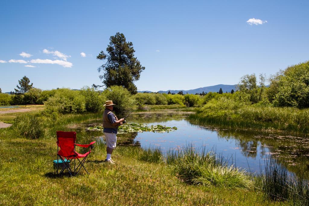 Bend-Sunriver Camping Resort Wheelchair Accessible Yurt 13 Dış mekan fotoğraf